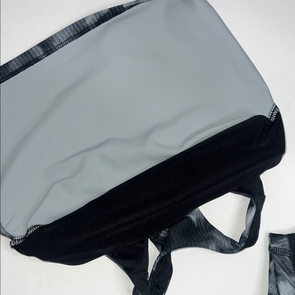 Girls Old Navy Black and Gray Kids Matching Activewear - Picture 5 of 10